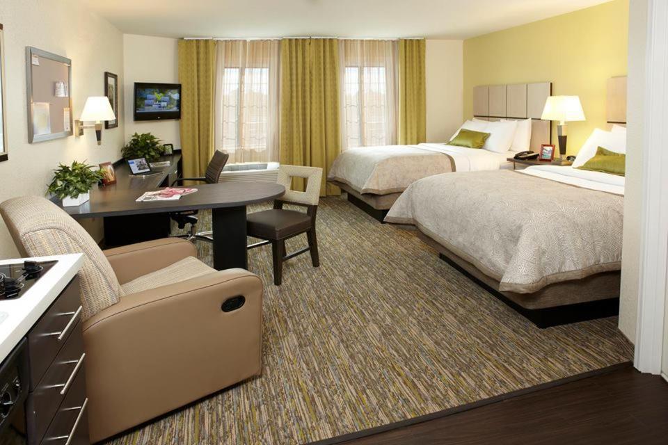 Candlewood Suites Tucson By Ihg Экстерьер фото